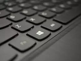 teclado negro de ordenador windows