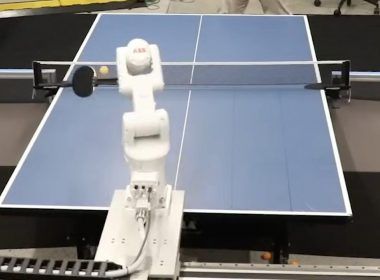 robot pingpong