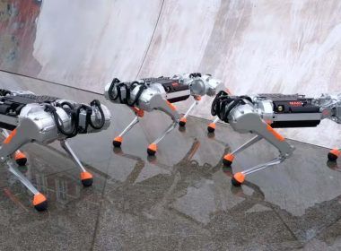 robot agua