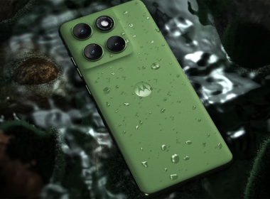 Movil Motorola Edge 60 de color verde.