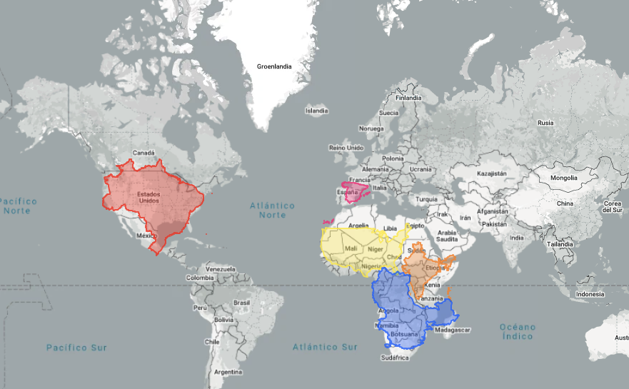Mapamundi comparativo que superpone siluetas de países en diferentes latitudes para mostrar la distorsión de la proyección Mercator.