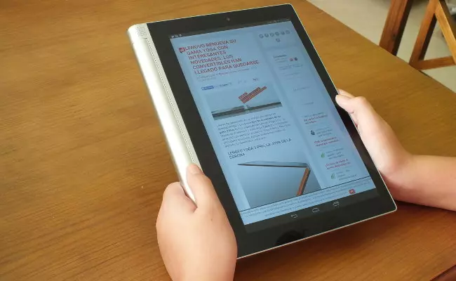 Lenovo Yoga Tablet 2 modo lectura
