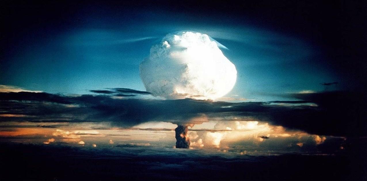 guerra nuclear humanidad tierra