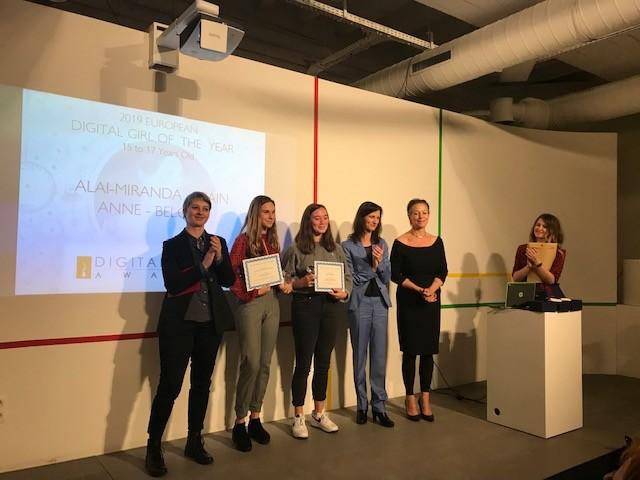 Alai Blanco recibió el premio Digital Girl of the Year que otorga la organización Digital Leadership Institute dentro de sus Ada Awards.