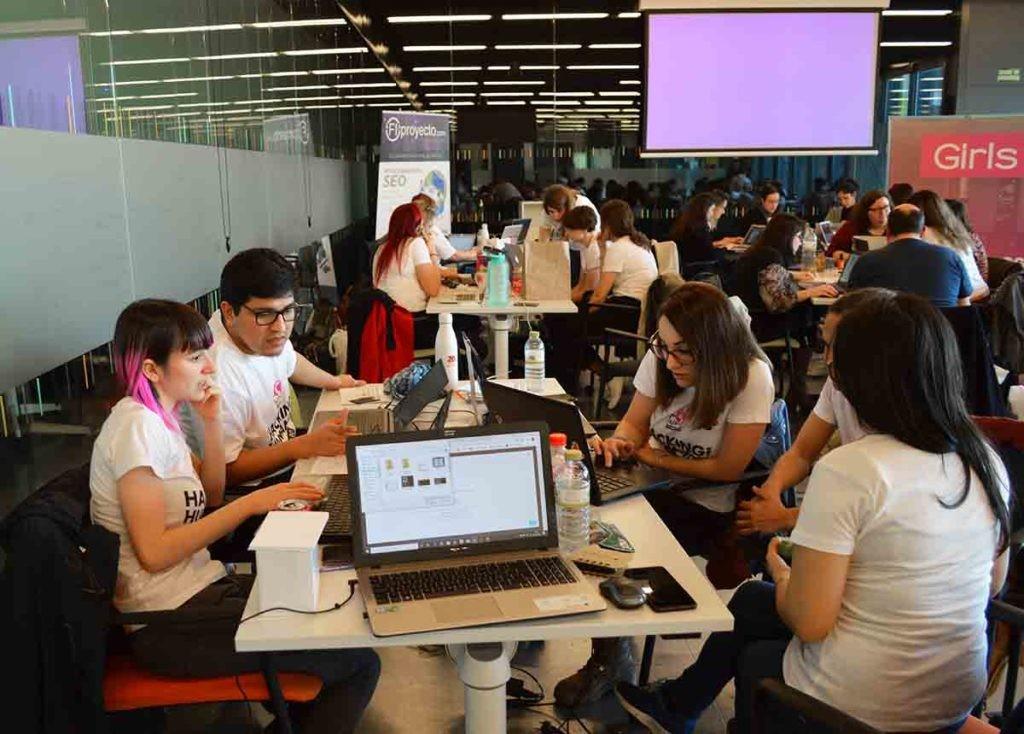 Hackaton alrededor de la ELA, primera edición del Hacking for Humanity (H4H) de Girls in Tech Spain. Equipo Open Minded.